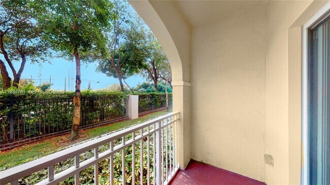 Building Photo - 8999 NW 107 Ct