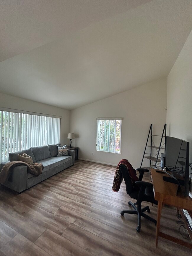 Building Photo - 4071 Johnson Dr