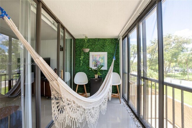 Building Photo - 16300 Golf Club Rd