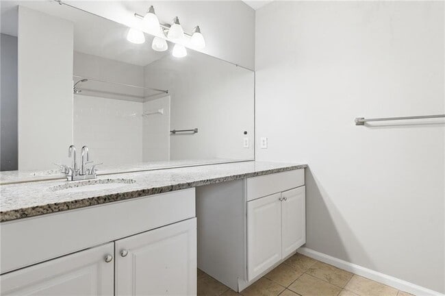 Building Photo - 1575 Ridenour Pkwy NW