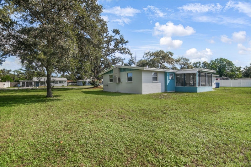 Building Photo - 3012 52nd Ave Dr W