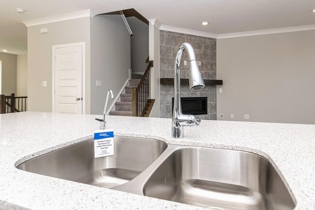 Building Photo - 8238 Bostic Dr