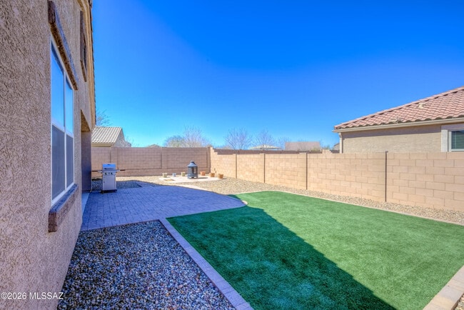 Building Photo - 9116 W Silver Cholla Dr