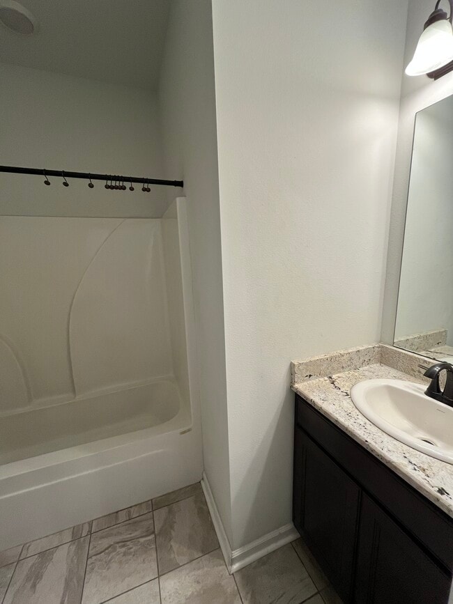 Building Photo - 48266 Labonte Ln