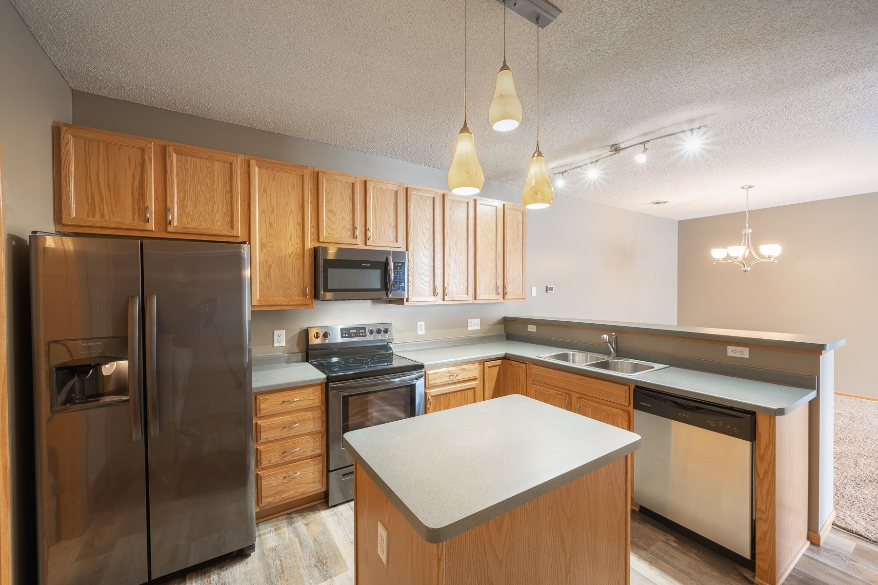 Building Photo - 17985 96th Ave N