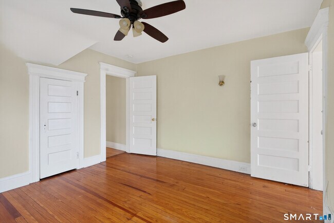 Building Photo - 361 Ridgefield Ave