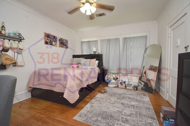 Building Photo - 3 Bed 2 Bath Home Within Walking Distance to Tech!