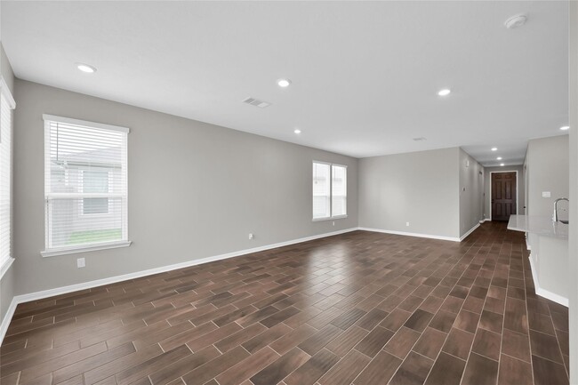 Building Photo - 610 Coyote Cyn Ct