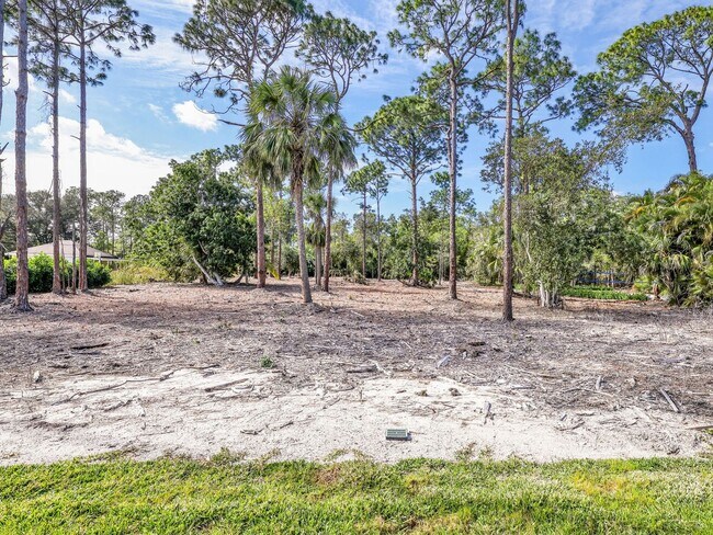 Building Photo - Brand-new contemporary estate on 2.27 private acres