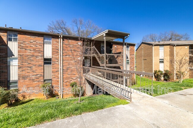 Building Photo - 431 Canberra Dr