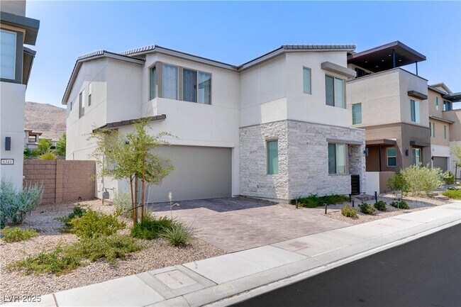 Building Photo - 6333 Redstone Hls Dr
