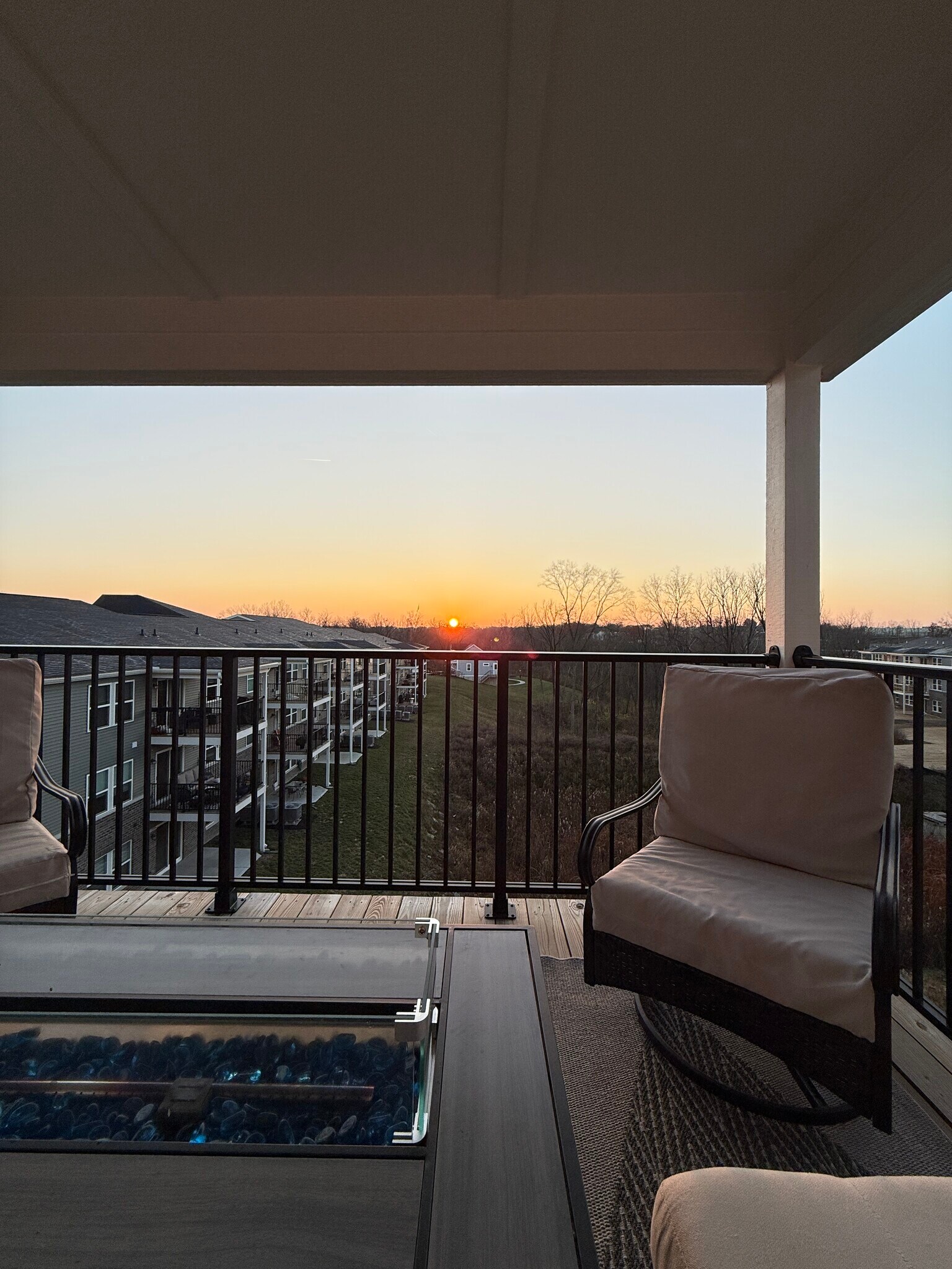 Building Photo - 610 Foxhill Dr