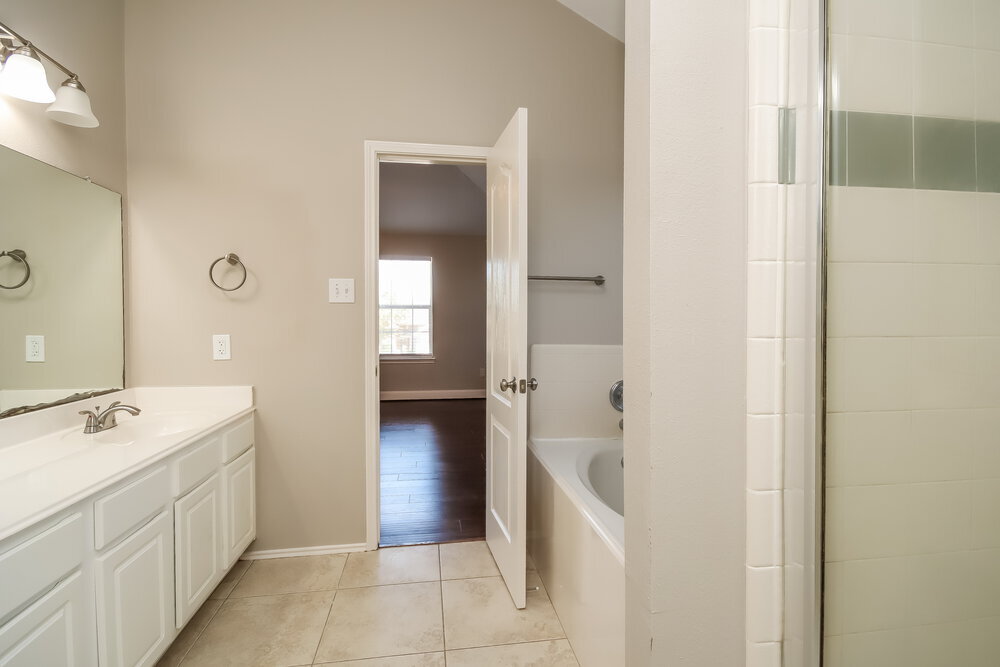 Building Photo - 2523 Flycatcher Cove Dr