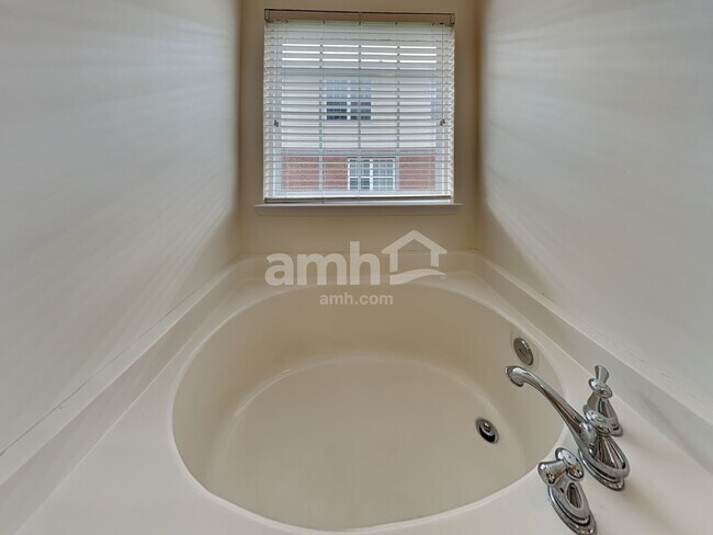 Building Photo - 7024 Bullock Drive