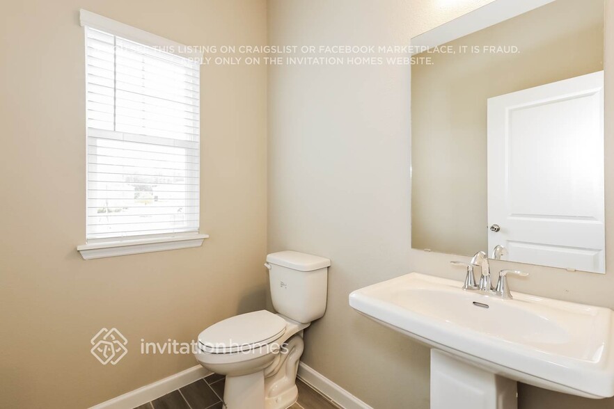 Building Photo - 371 Cherry Ridge Dr