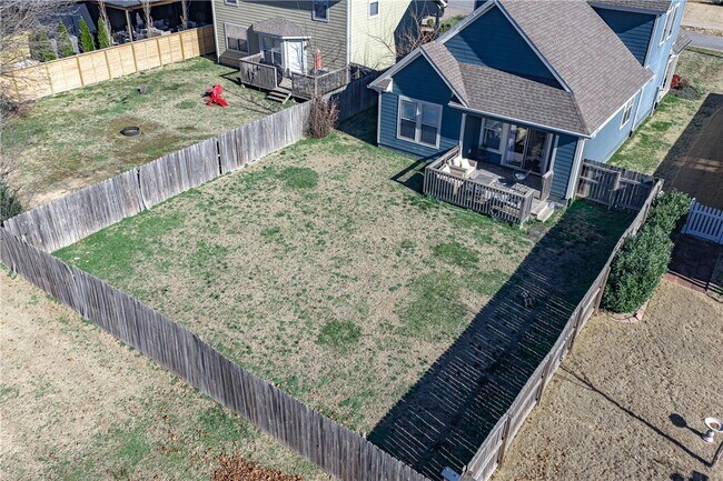 Building Photo - 442 SW Glover St