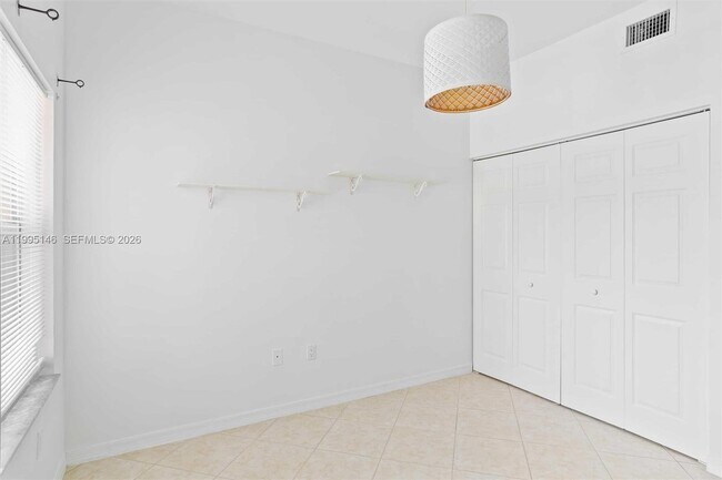 Building Photo - 970 SW 144th Ave