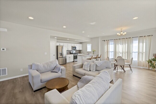 Building Photo - 7430 Alatna Pl