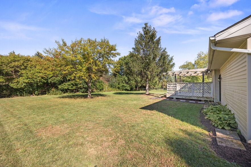 Building Photo - 1270 Lake Susan Hills Dr