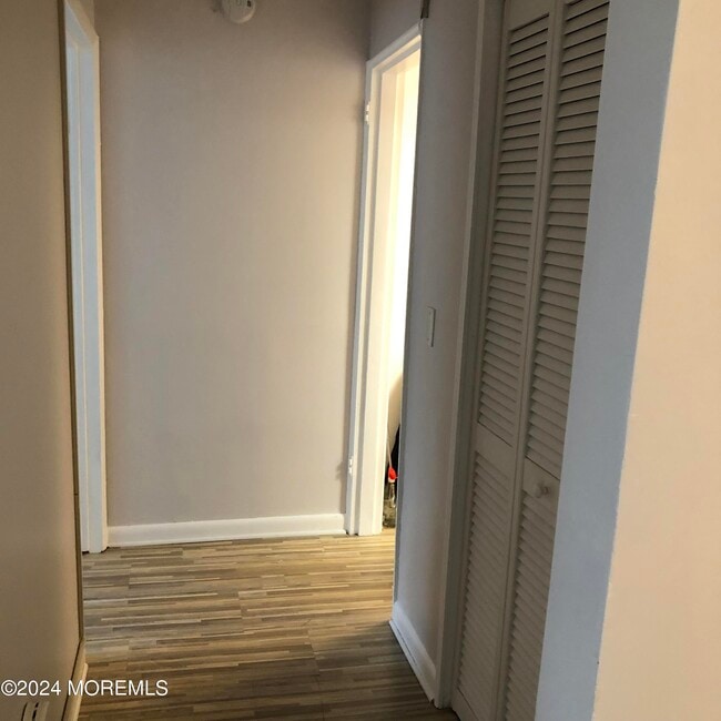 Building Photo - 200 Ocean Park Ave