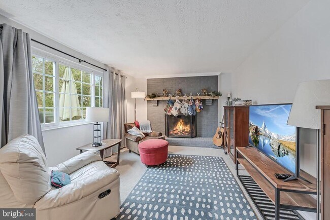 Building Photo - 12918 Framingham Ct