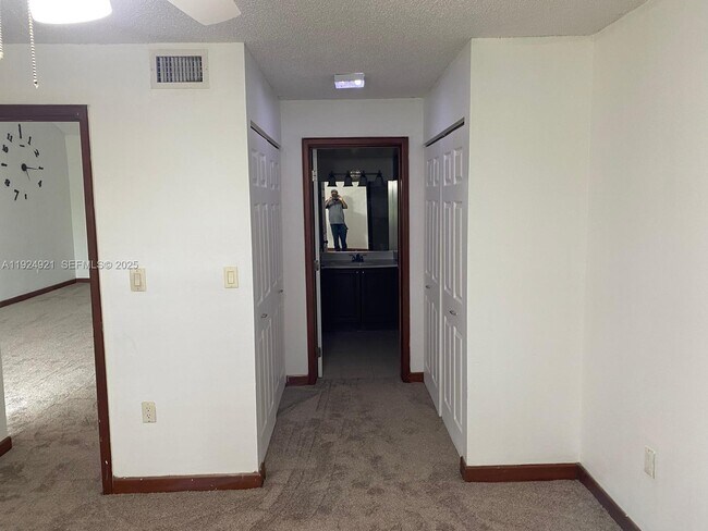 Building Photo - 4990 NW 97th Pl