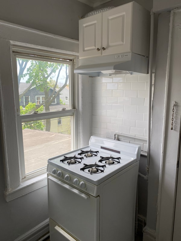 Building Photo - 98 Huntington Terrace