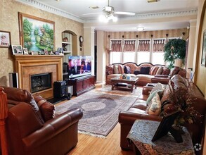 Building Photo - 17014 Sandestine Dr