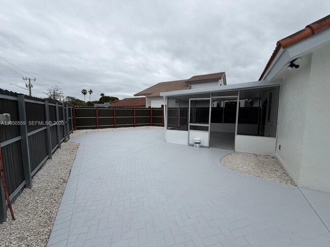 Building Photo - 15275 SW 56th Terrace