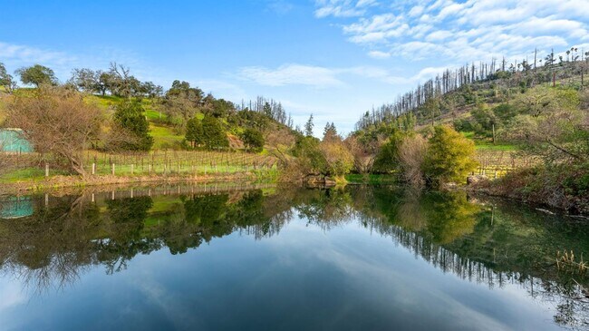 Building Photo - 2850 Silverado Trail N