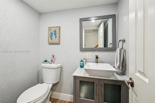 Building Photo - 3862 NE 171 St