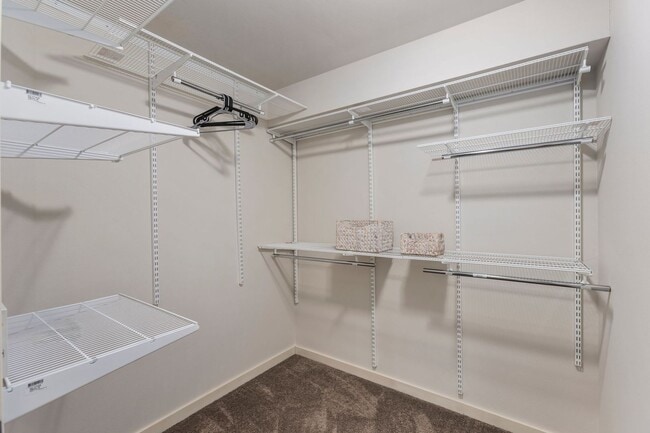 Building Photo - 2 Bedroom Condo in Overlook at Juanita Bay