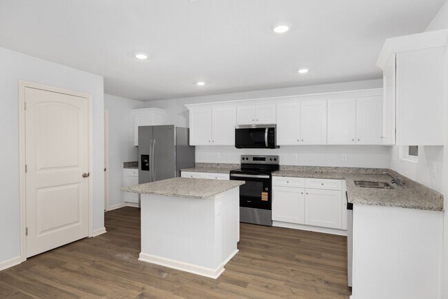 Building Photo - NEW CONTSTUCTION 4 bedroom, 2.5 bath home in Byhalia