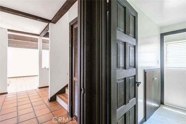 Building Photo - 313 Diamond