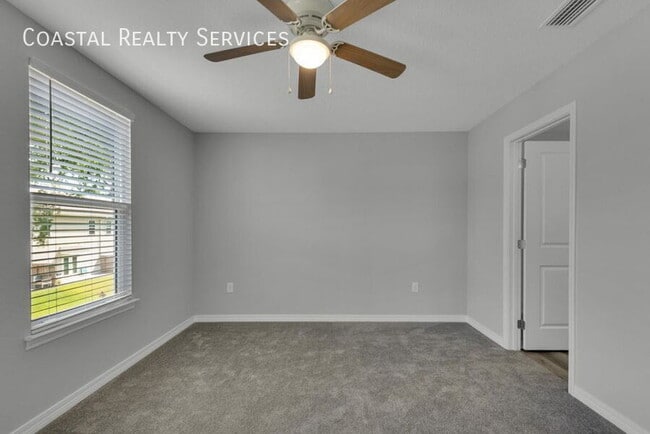 Building Photo - 2253 Whitman Ln