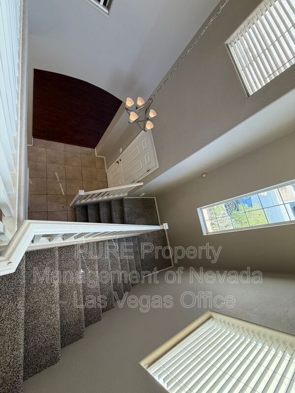 Building Photo - 4320 Laguna Garden Ave