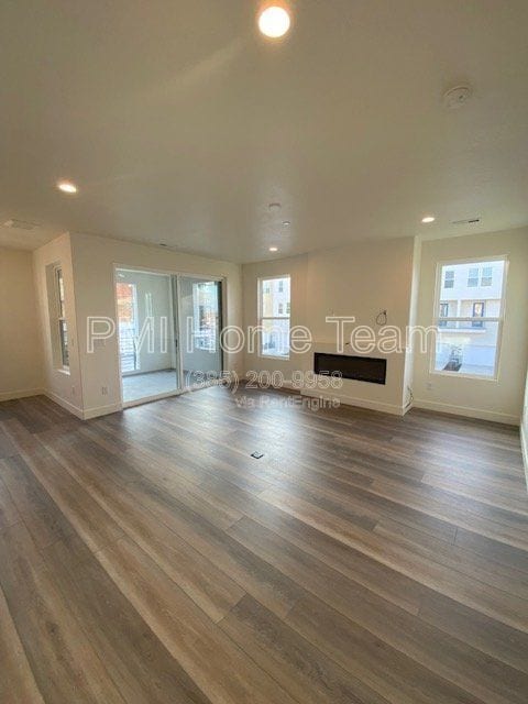Building Photo - 1490 W Kason Ct