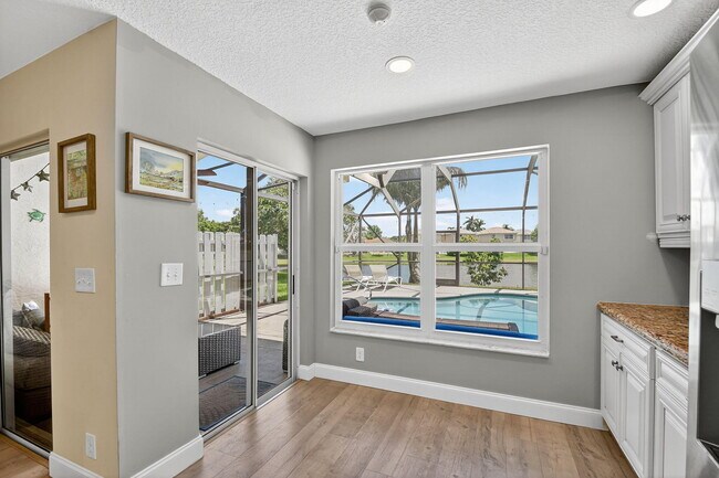 Building Photo - 7362 Ashley Shores Cir