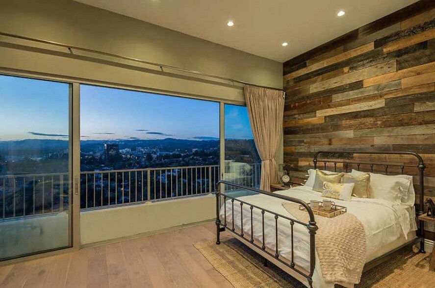 Primary Bedroom - 10501 Wilshire Blvd