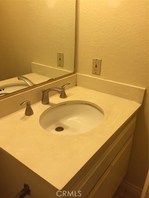 Building Photo - 46 Exeter