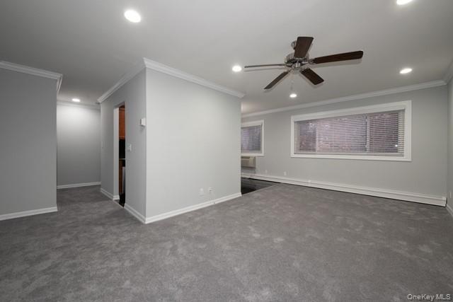 Building Photo - 429 Main St