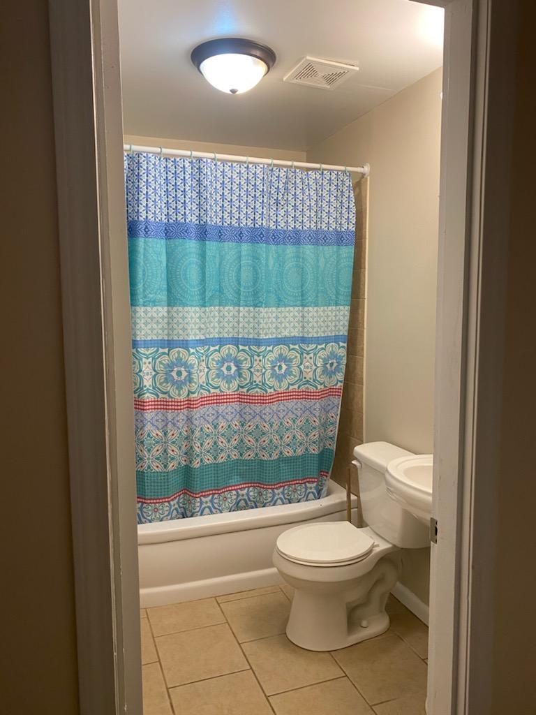 Building Photo - 319 Pleasant St