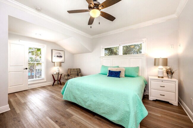 Building Photo - 2825 Scenic Hwy 98