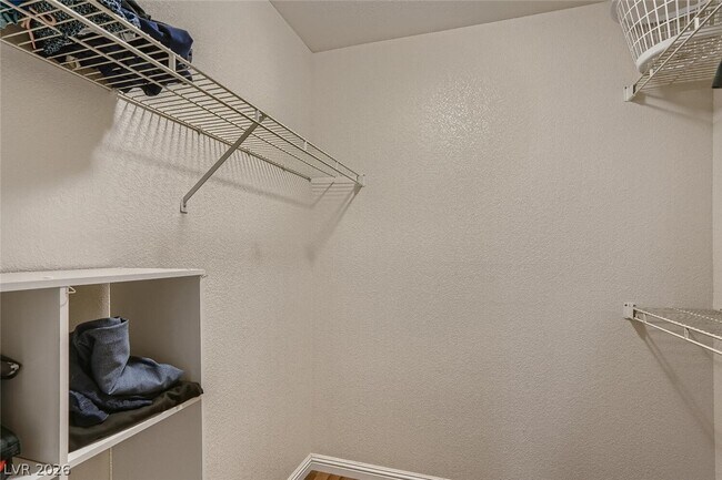 Building Photo - 7700 Almeria St