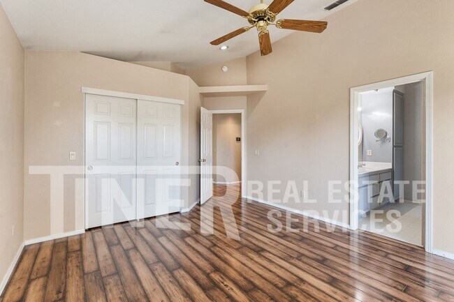 Building Photo - 1218 Chablis Cir