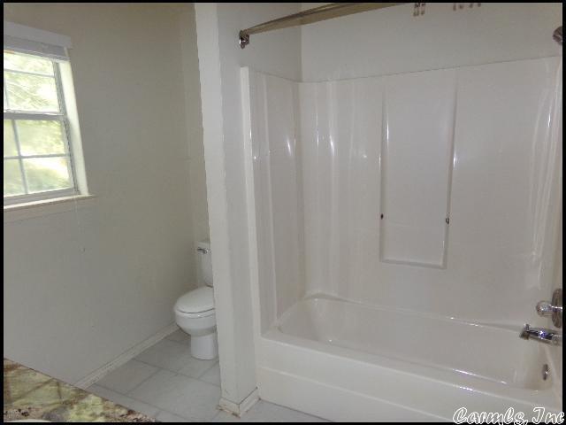 Building Photo - 14 Cedar Ridge Ct