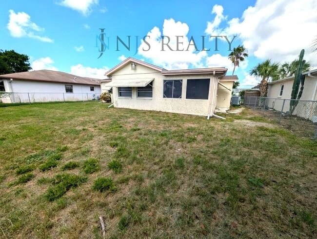 Building Photo - 1209 Maybury Dr