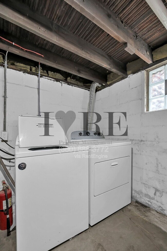 Building Photo - 1216 Atcheson St