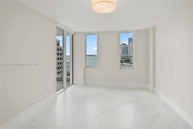 Building Photo - 701 Brickell Key Blvd