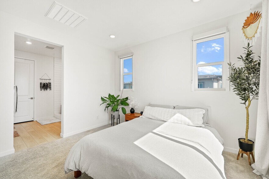 Primary Suite | Upper Third Level - 27586 Manzanita Way